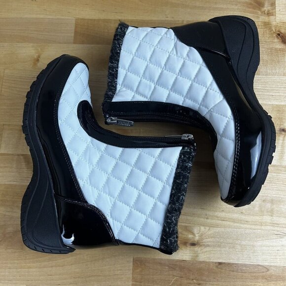 Khombu Megan Boots White Waterproof Cold Rated Memory Foam Winter Size 5 - Picture 7 of 10